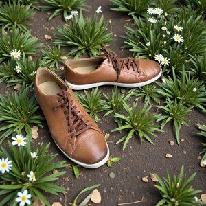 Cole Haan Grand OS Crosscourt II Sneaker British Tan Leather Lace Up Size 9.5